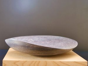 2024 - stepping stone 2 -serpentijn - 30x24x7 cm