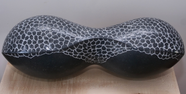 2024-about-to-3-b-Iers-hardsteen-54x18x19-cm