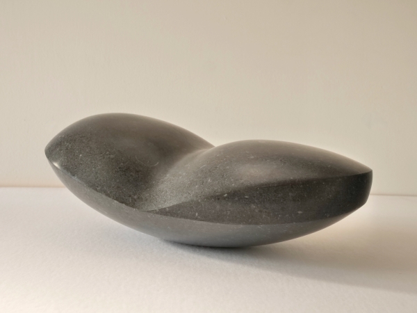 2024-kleine-peul-1-a-Iers-hardsteen-29x16x10-cm