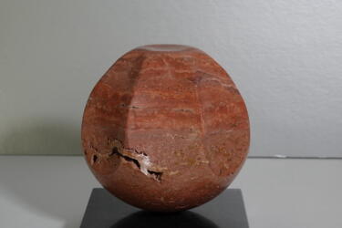 2021,  zt - Iraans travertijn - 16 rondom x 17 cm 